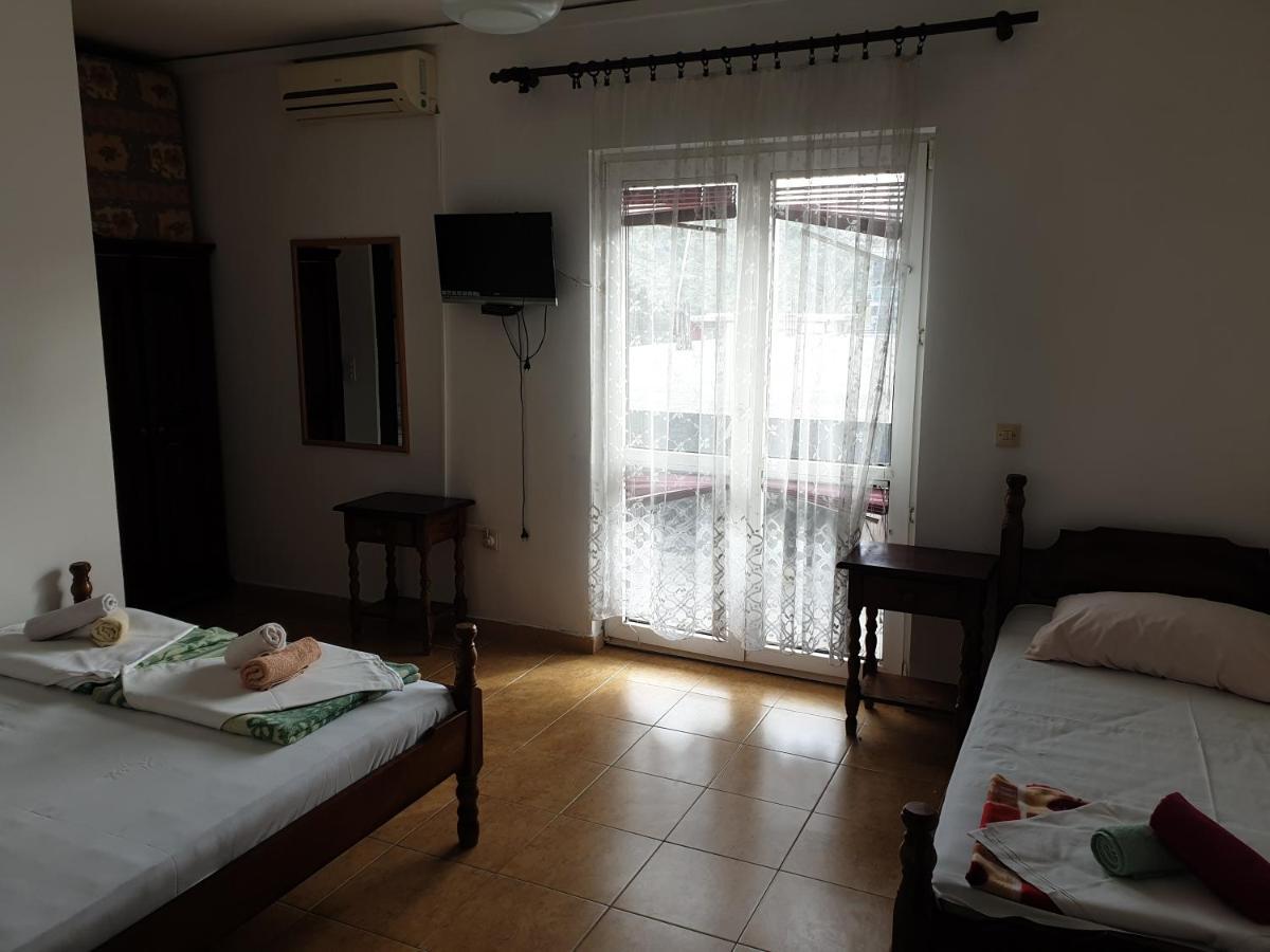 Apartments Regina Sutomore Εξωτερικό φωτογραφία