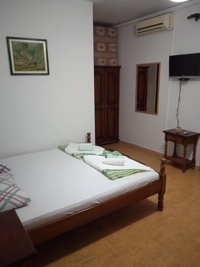 Apartments Regina Sutomore Εξωτερικό φωτογραφία